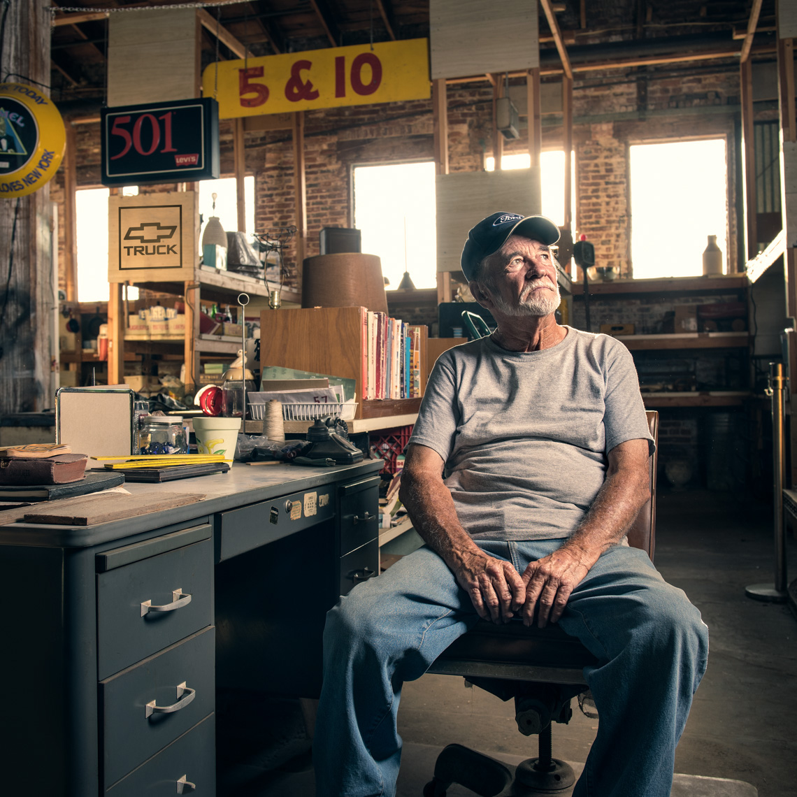 KremerJohnson-AdvertisingPhotographer-EnvironmentalPortrait-142